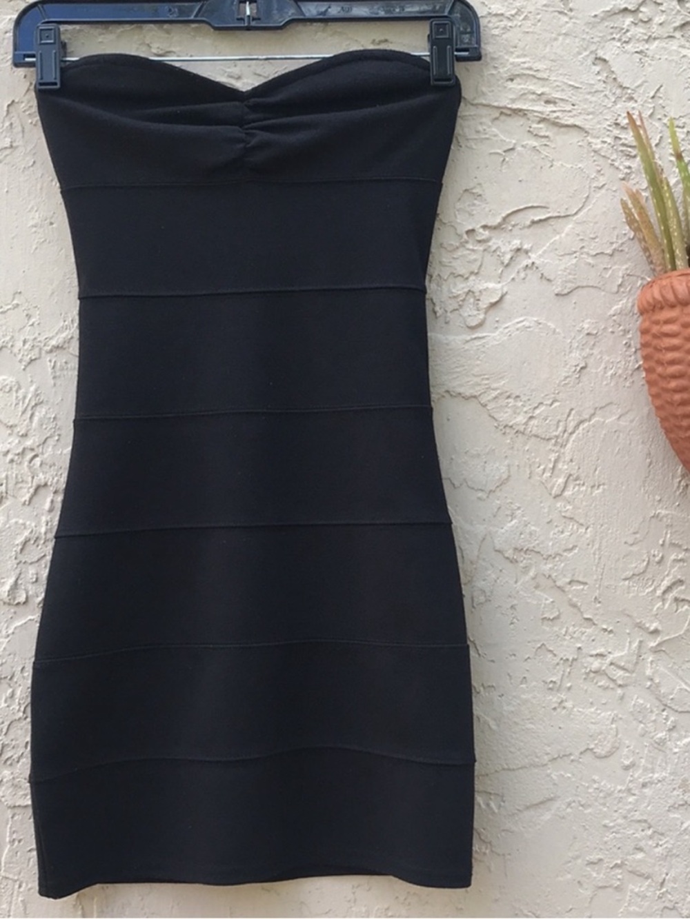 So cute! G by Guess Little Black Strapless Dress